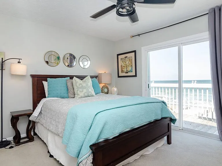 403 Dolphin Ct — Photo 21