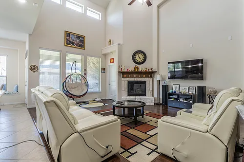 1109 Mist Flower Dr Photo 1