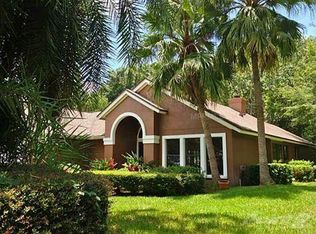 5119 Stonehurst Rd, Tampa, FL 33647