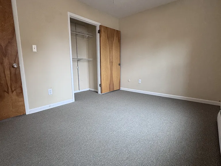 400 Riverside Dr #15 — Photo 10