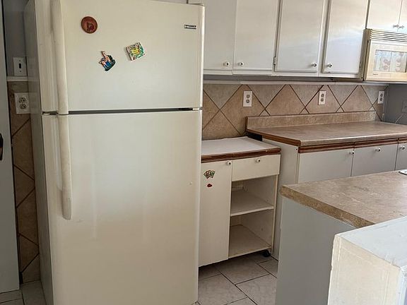 5th image of 7221 Oakland St