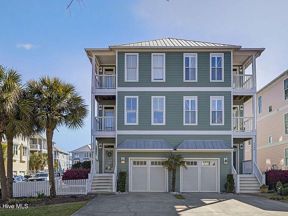 2nd image of 1528 Island Marina Drive