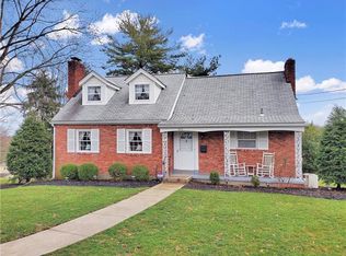 3513 Maplevue Dr, Bethel Park, PA 15102