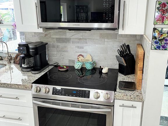 5th image of 3181 NW 66th Street