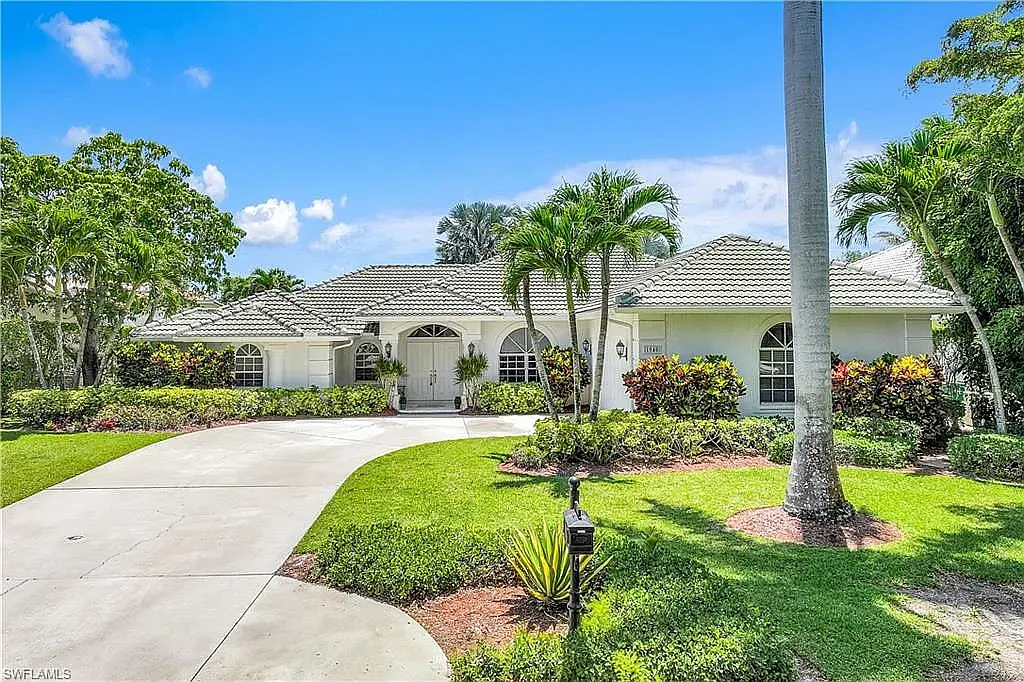 4 bed, 2315 sqft, $7,000 — Photo 1