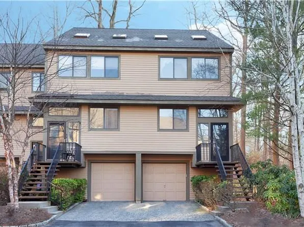 2435 Bedford St, Stamford, CT