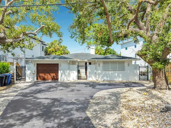 3800 Shore Acres Blvd NE, Saint Petersburg, FL 33703