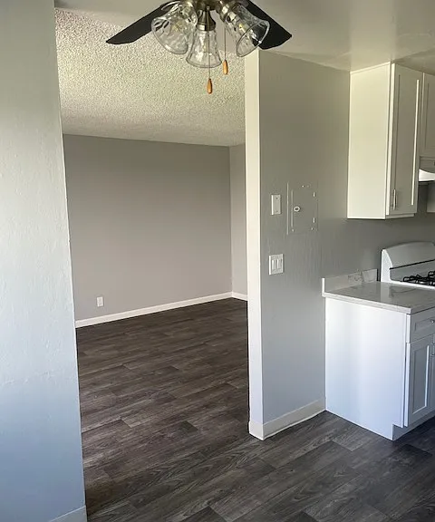 Capitol Ave Apartments — Photo 6