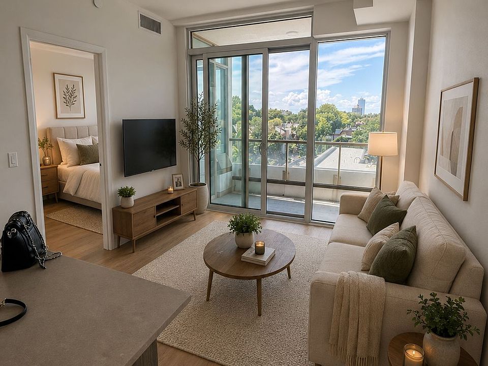 1st image of 151 Avenue Rd #501