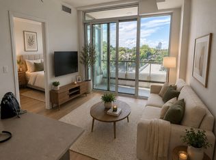 151 Avenue Rd #501, Toronto, ON M5R 0B8