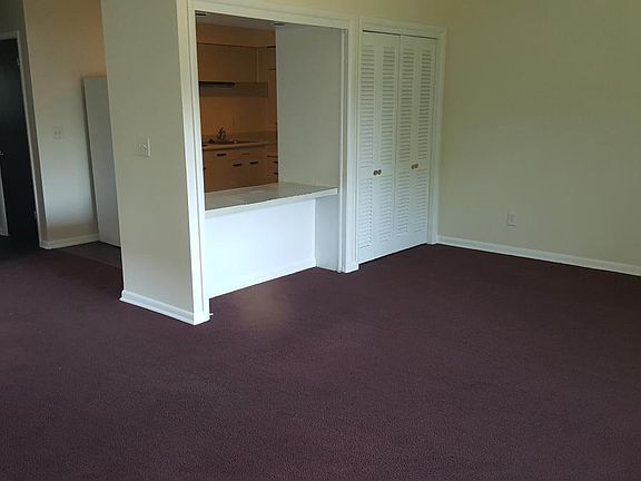4th image of 2657 Vera Ave