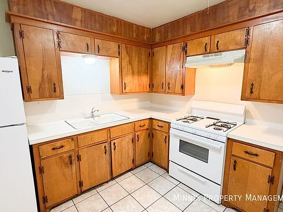 5th image of 4612 52nd St #A