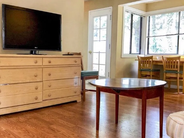 5210 Lake Washington Blvd NE #103 — Photo 2