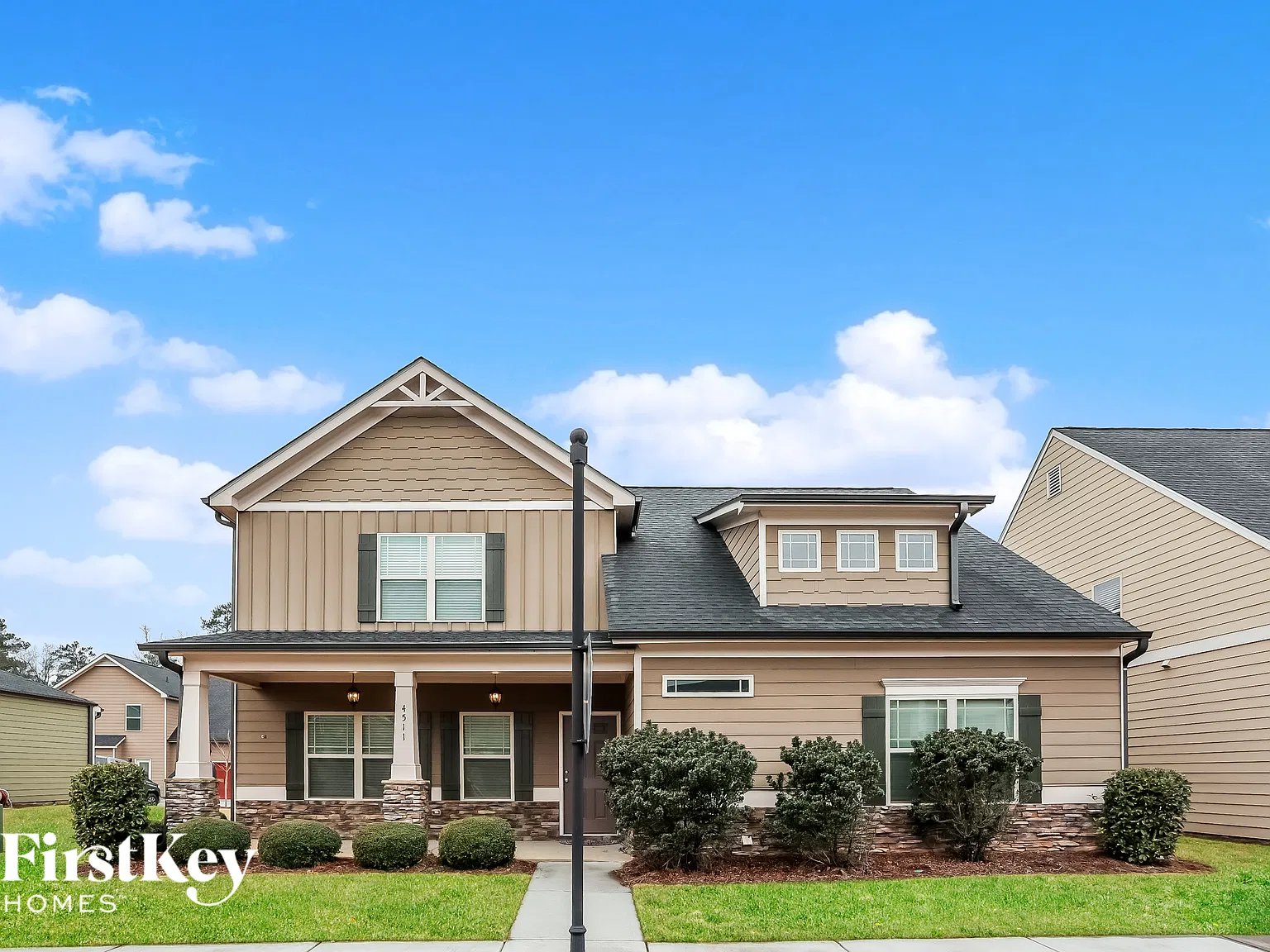 4 bed, 3.5 bath, 2564 sqft, $2,990 — Photo 1