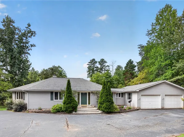 502 Leprechaun Ln, Westminster, SC 29693