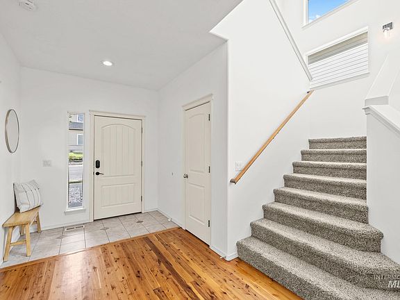 3rd image of 4172 E Trekker Rim Dr