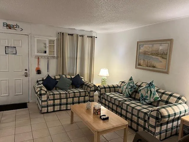 507 Robin Dr #105 — Photo 8