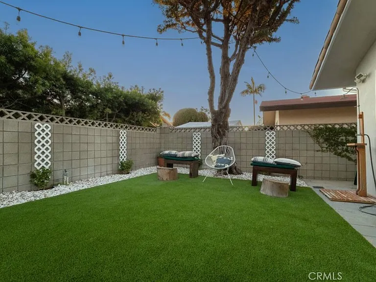 1530 Marine Ave — Photo 31