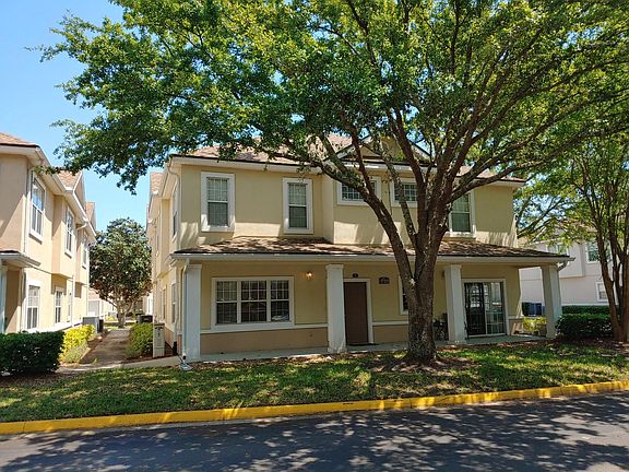 2nd image of 1723 Forest Lake Cir W APT 1