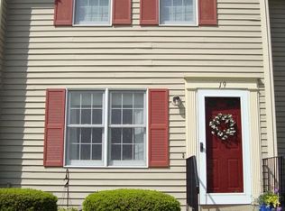 19 White Tail Ln, Wallingford, CT 06492