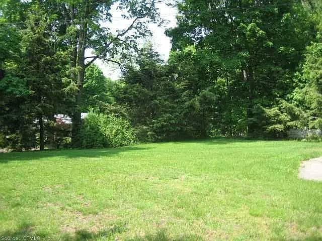 241 Fairwood Rd #C — Photo 11