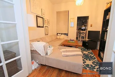 Rented by Bond New York