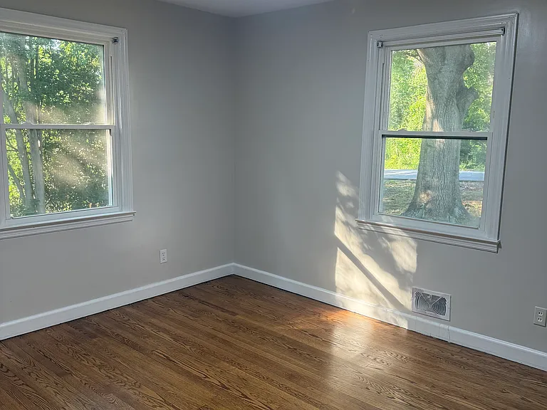 110 Allston Rd — Photo 7