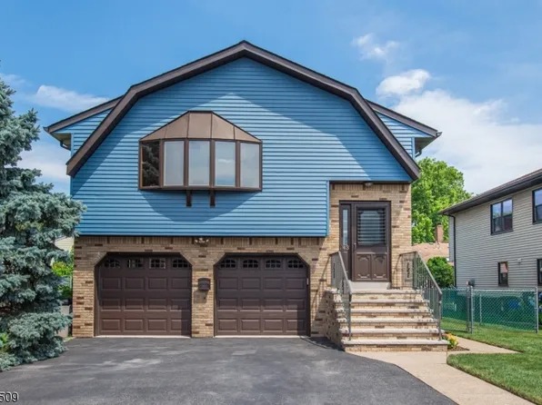 43 Elmhurst St, Elmwood Park Boro, NJ 07407