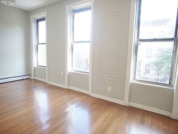 2nd image of 121A Hull St #2A