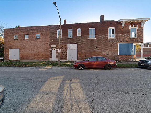 3rd image of 4045 Ashland Ave