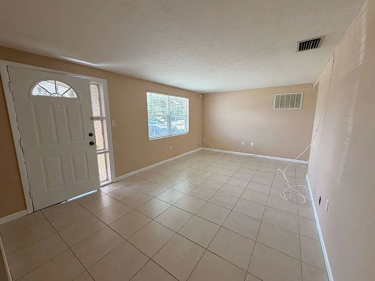 1115 Powersong St — Photo 2