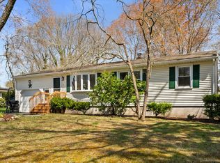 5 Burr Hill Rd, North Branford, CT 06471