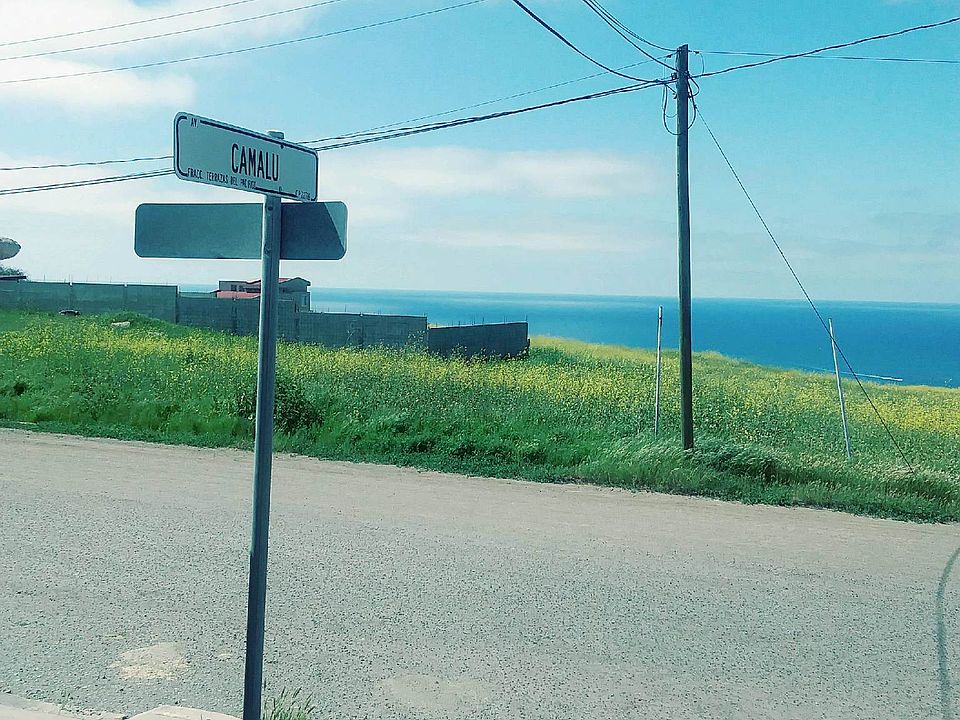 1st image of 0004 Avenida Camalu