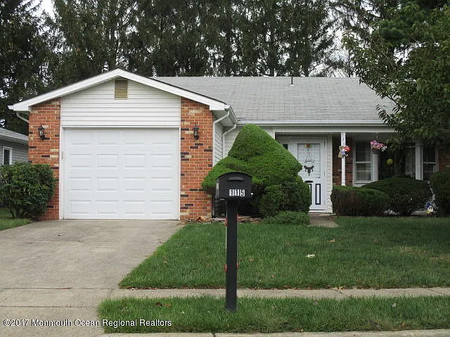 115 Lauren Ln photo 1