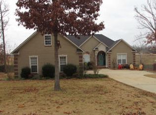 121 Eunice Dr, Guntown, MS 38849