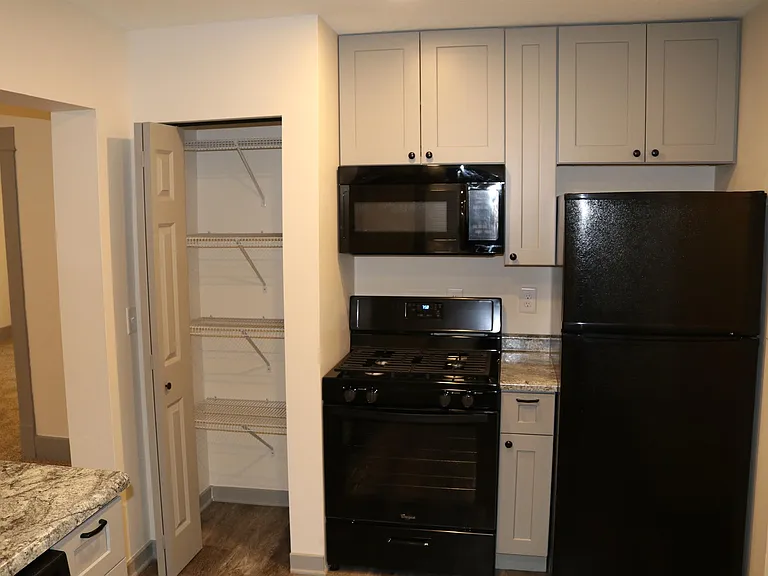 1534 S 21st St — Photo 7