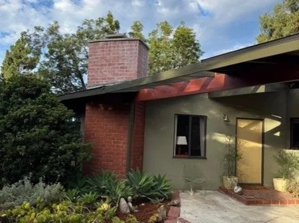 4395 El Prieto Rd, Altadena, CA 91001