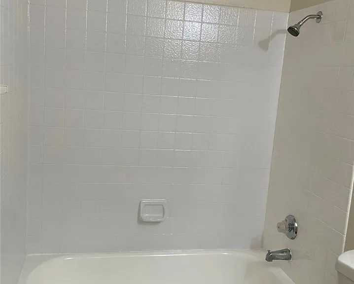4570 Carriage Park Dr #B — Photo 14