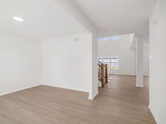 4th image of 6764 Starling Dr