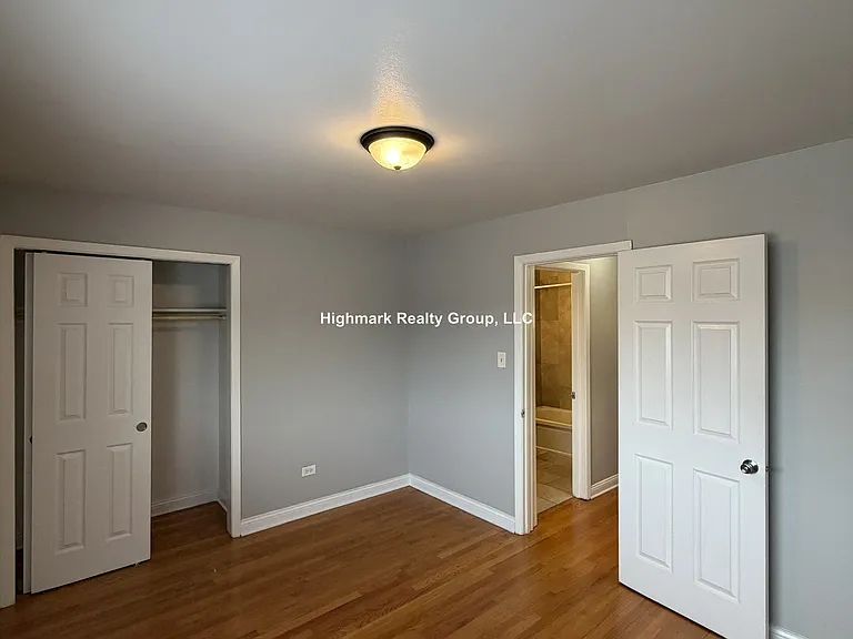 8506 Waukegan Rd #M02 — Photo 9