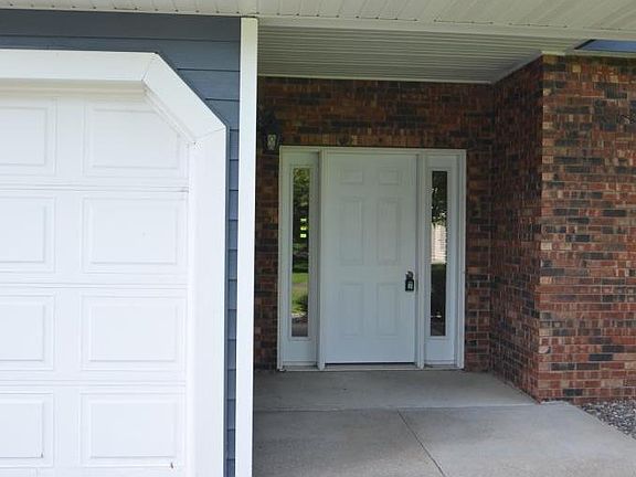 2nd image of 2046 Stockinger Dr