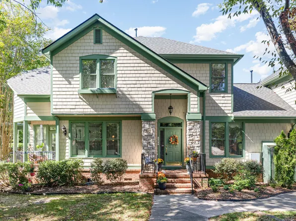 109 Presque Isle Ln, Chapel Hill, NC 27514