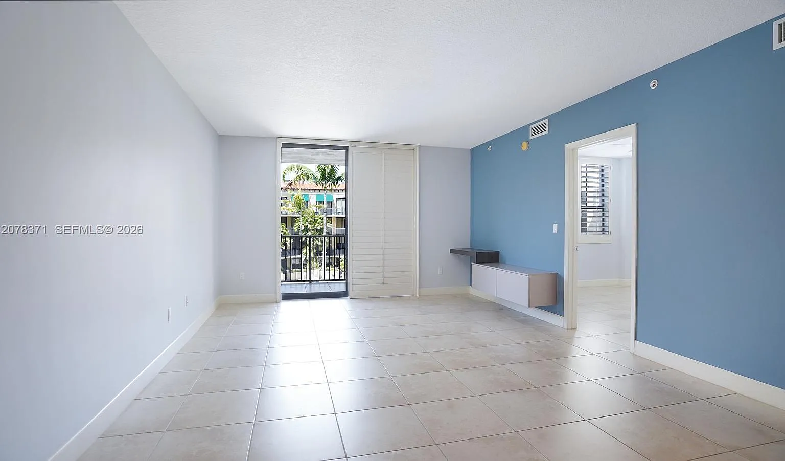 55 Merrick Condo — Photo 3