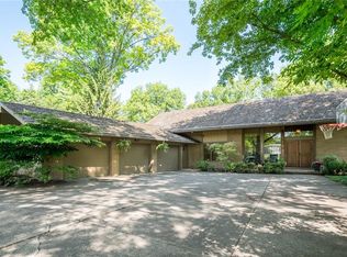 18826 N Valley Dr, Fairview Park, OH 44126