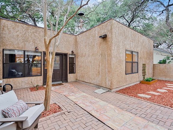 4th image of 309 Oak Ln