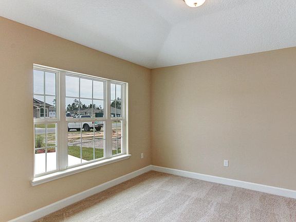 4th image of 49 Flora Lake Cir