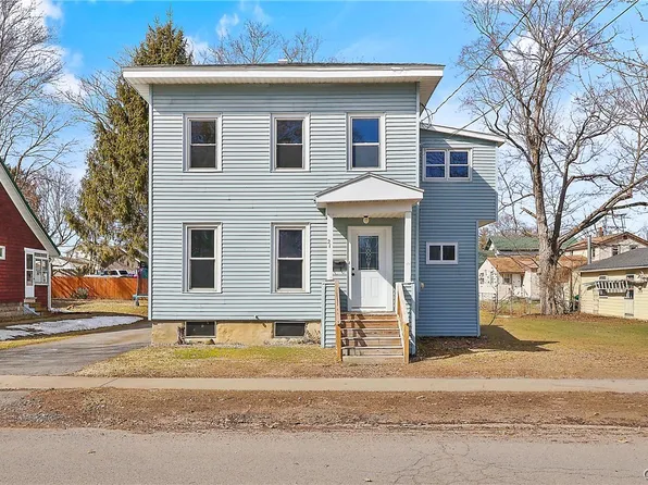 21 Mechanic St, Phoenix, NY 13135