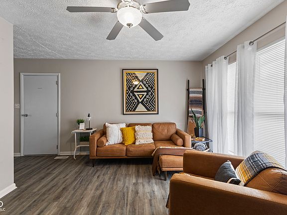 3rd image of 159 Village Rd