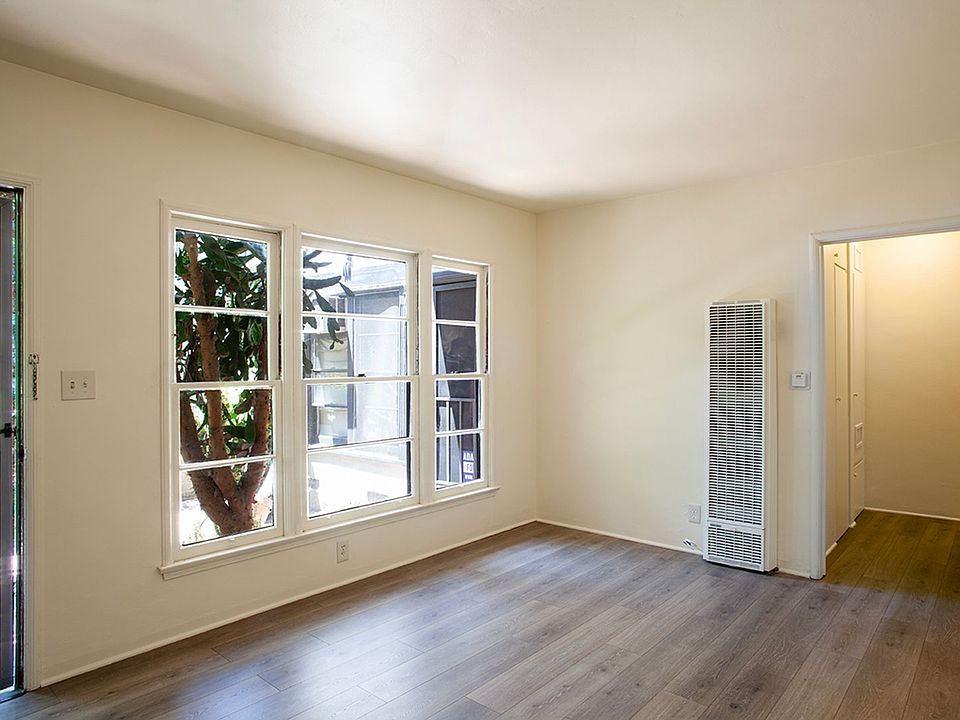 1st image of 1315-1321 N Orange Dr #1319
