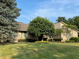 6783 Arlington Dr, West Bloomfield, MI